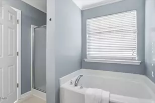 320 Holly Briar Dr, Fuquay Varina, NC 27526 - Photo 23