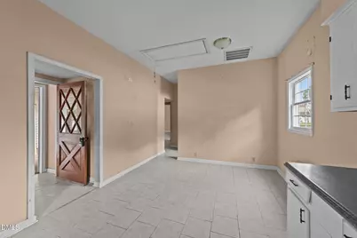 409 W Dr Martin Luther King Jr Way, Selma, NC 27576 - Photo 5