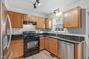 1137 Grovewood Dr, Clayton, NC 27520 - Photo 7