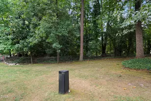 3303 Ridgecrest Ct, Raleigh, NC 27607 - Photo 37