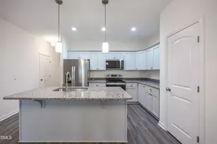 612 S Blackmon St, Benson, NC 27504 - Photo 3