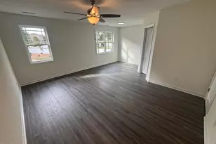 610 S Blackmon St, Benson, NC 27504 - Photo 11