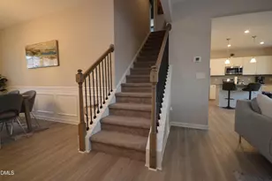 103 Memorial Ct, Clayton, NC 27520 - Photo 9