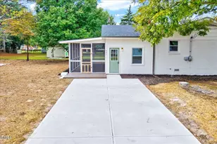 601 W Walnut St, Selma, NC 27576 - Photo 19