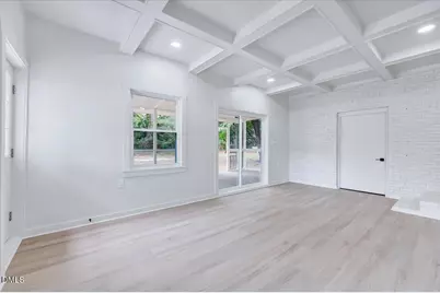 601 W Walnut Street, Selma, NC 27576 - Photo 9