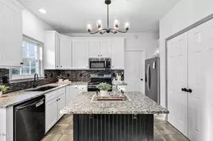 1101 Waterford Green Dr, Apex, NC 27502 - Photo 9