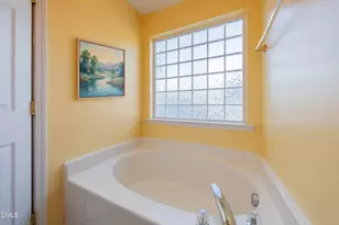 8305 Eel Ct, Raleigh, NC 27616 - Photo 19