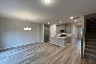 214 Brook Farm Ln, Fuquay-Varina, NC 27526 - Photo 3