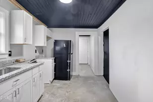 124 N Mecklenburg Ave, South Hill, VA 23917 - Photo 3