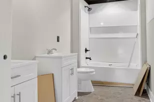 124 N Mecklenburg Ave, South Hill, VA 23917 - Photo 19