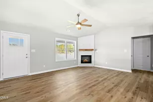 102 Dees Mdw Ln, Fremont, NC 27830 - Photo 9