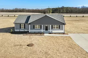 102 Dees Mdw Ln, Fremont, NC 27830 - Photo 3