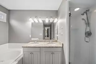 3105 Benton Cir, Raleigh, NC 27615 - Photo 23