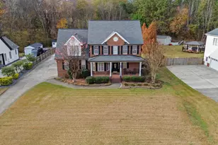 215 St Jiles Dr, Clayton, NC 27520 - Photo 3