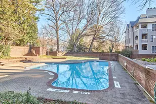 720 Bishops Park Dr, Raleigh, NC 27605 - Photo 25