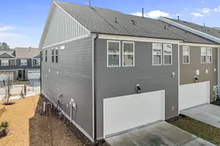 2534 Hutch Ln, Apex, NC 27523 - Photo 5