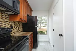 22 Durbin Pl, Durham, NC 27705 - Photo 9