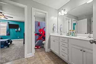 571 Kentucky Derby Ln, Lillington, NC 27546 - Photo 31