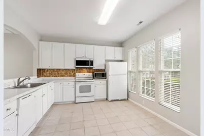 410 Hickory Meadow Circle, Morrisville, NC 27560 - Photo 5