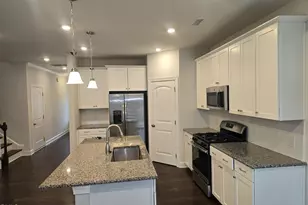 1011 Meadow Pond Dr, Durham, NC 27703 - Photo 9