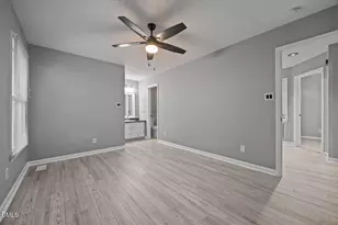 4320 Falls Dr, Hope Mills, NC 28348 - Photo 3