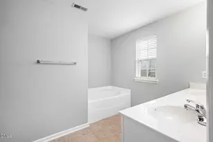 618 Oakfield Tr, Mebane, NC 27302 - Photo 25