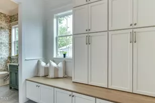 4921 Sweetbriar Dr, Raleigh, NC 27609 - Photo 15