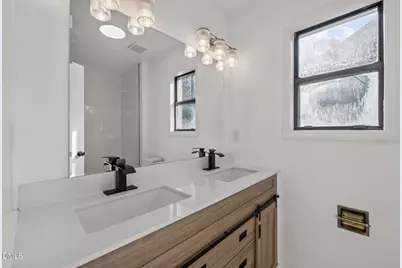 127 Clancy Circle, Cary, NC 27511 - Photo 9