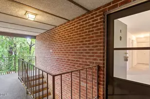 1217 H Manassas Ct, Raleigh, NC 27609 - Photo 5