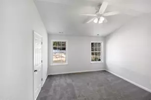 305 Montvale Ct, Apex, NC 27502 - Photo 9