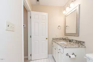 1021 Brighthurst Dr, Raleigh, NC 27605 - Photo 17