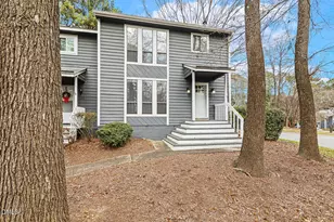 102 Tracy Ct, Cary, NC 27513 - Photo 3