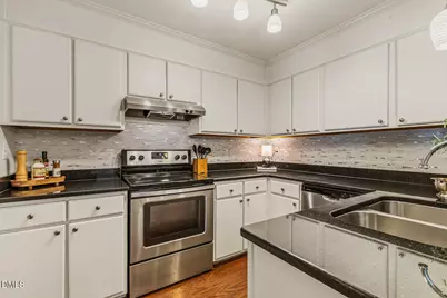 102 Tracy Court, Cary, NC 27513 - Photo 17