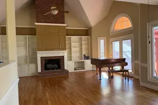 6303 Pointe Ln, Rocky Mount, NC 27803 - Photo 9