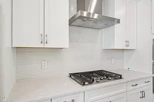 10017 Secluded Gdn Dr, Apex, NC 27523 - Photo 5