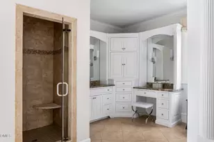 445 Drummond Dr, Raleigh, NC 27609 - Photo 87