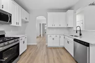5143 Primland Ln, Raleigh, NC 27610 - Photo 7