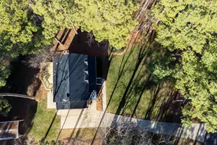 8121 Brookwood Ct, Raleigh, NC 27613 - Photo 41