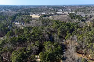 8121 Brookwood Ct, Raleigh, NC 27613 - Photo 37