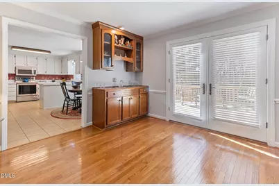 8121 Brookwood Court, Raleigh, NC 27613 - Photo 7