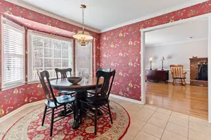 8121 Brookwood Ct, Raleigh, NC 27613 - Photo 11