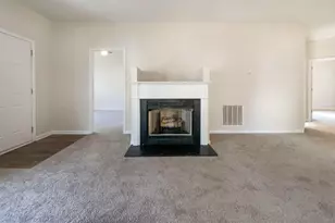 8 Lost Tree Ct, Durham, NC 27703 - Photo 3