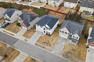 5135 Primland Ln, Raleigh, NC 27610 - Photo 9