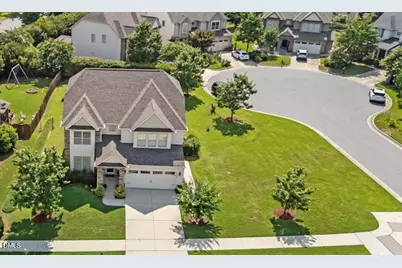 4007 Strendal Drive, Cary, NC 27519 - Photo 3