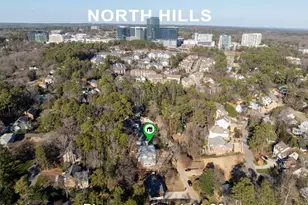 3521 Brook Dr, Raleigh, NC 27609 - Photo 9