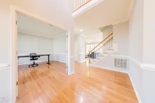 310 Waverly Dr, Clayton, NC 27527 - Photo 3