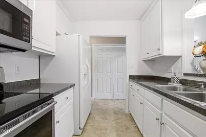 215 W Moss Creek Drive, Clayton, NC 27520 - Photo 15