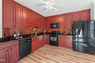 124 Rosewall Ln, Cary, NC 27511 - Photo 5