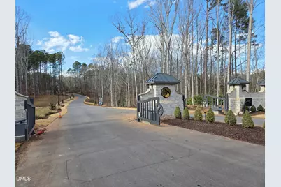 6460 Sanctuary Falls Drive, Raleigh, NC 27614 - Photo 15