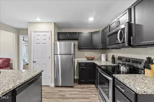 513 Broad St, Roxboro, NC 27573 - Photo 11